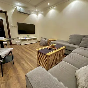 Spacious 3-bedroom Retreat In Batha Quraish شقة